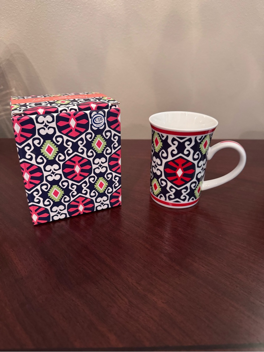 Vera Bradley Sun Valley retired Navy, Red & Green Geometric Ceramic Mug